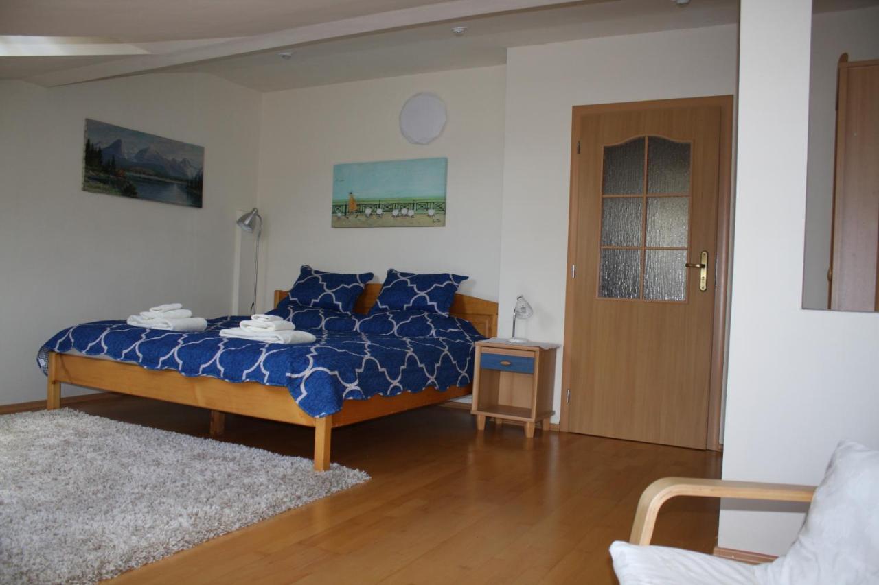 Renmir Apartment โปปรัด ภายนอก รูปภาพ